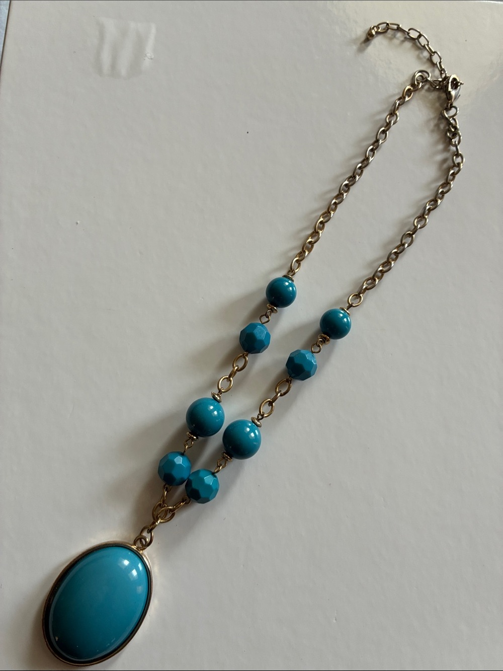 Source Unknown Turquoise Bead Pendant Necklace with Gold-Tone Chain